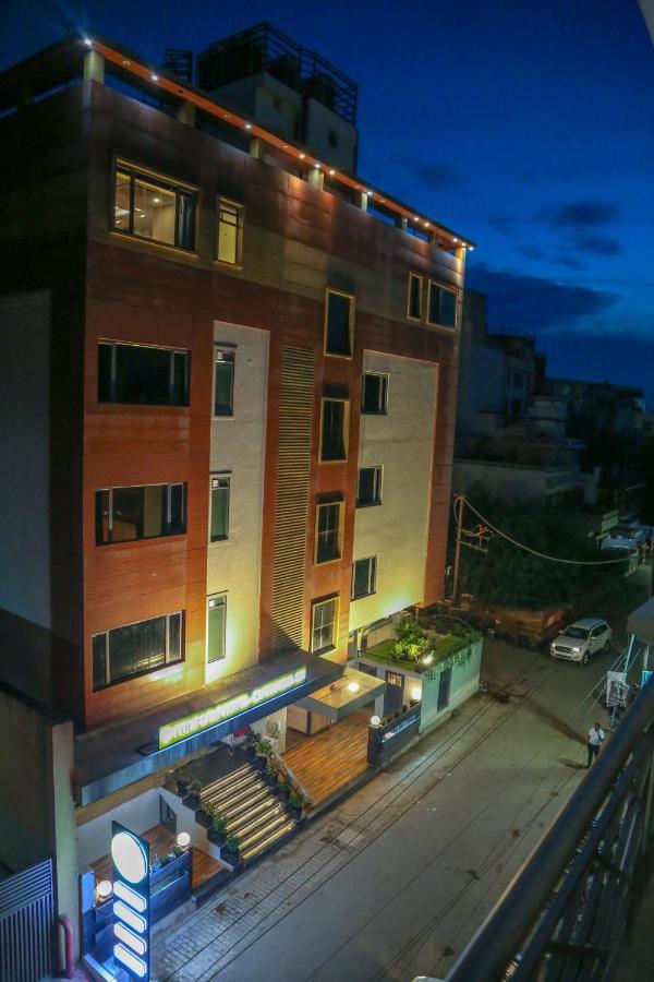 Hotel Four Leaf - Sapphire Blue,